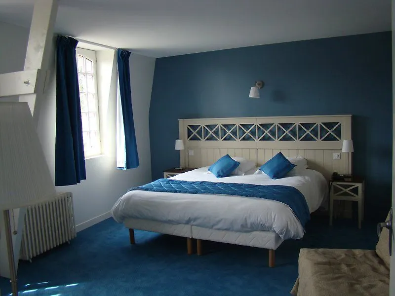 Logis Hotel, Restaurant Et Spa Le Relais De Broceliande Paimpont
