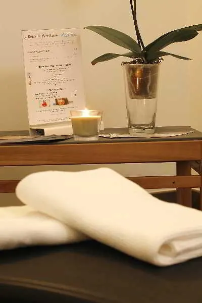Logis Hotel, Restaurant Et Spa Le Relais De Broceliande Paimpont