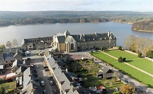 Logis Hotel, Restaurant Et Spa Le Relais De Broceliande Paimpont